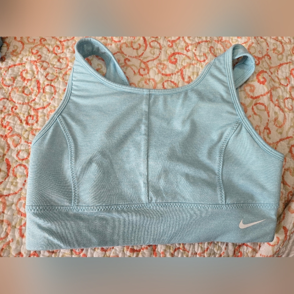 Large Nike Women's Sky Blue Sports Bra. NWOT. Elastic Black Band On Back.